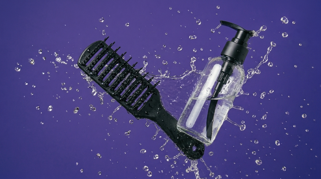 The "Wet Frizz" Trap: Why Fine, Dense Asian Curls Frizz Before They Even Dry 06 04